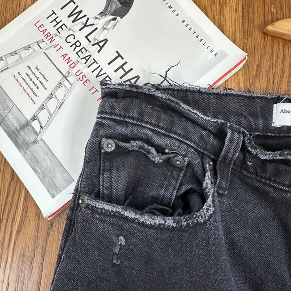 Abercrombie & Fitch Black Distressed The Skinny High Rise Jeans - Picture 4 of 7